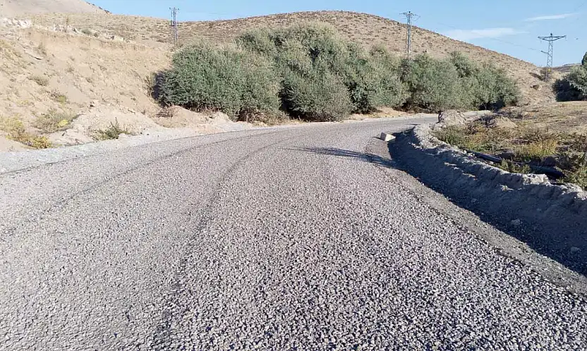 Kayseri'de yolda 3 kişi hayatını kaybetti