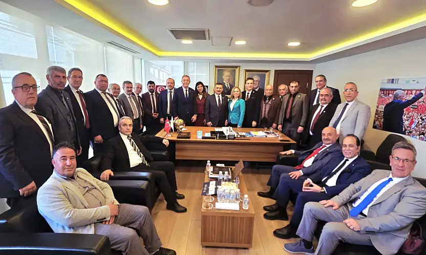 Kayseri'den Ankara'ya 'hayırlı olsun' çıkartması: O ismi yalnız bırakmadılar!