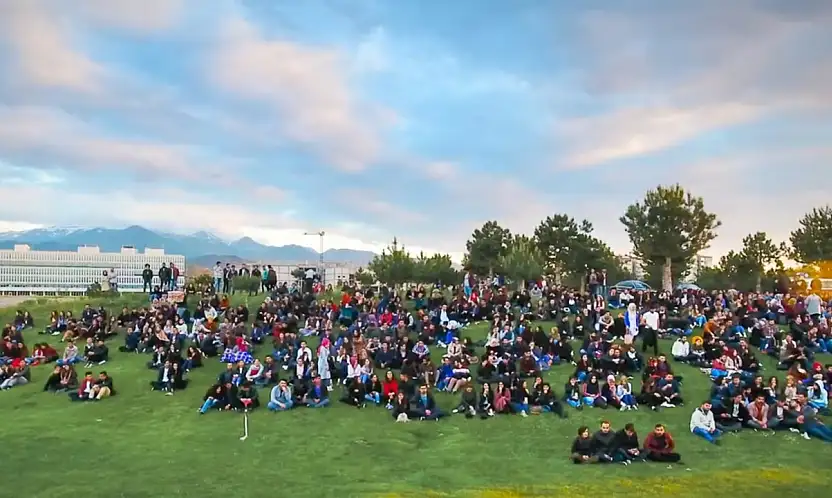 Kayseri Erciyes Üniversitesi'nde süre doldu! Kayıtlar iptal mi edilecek?