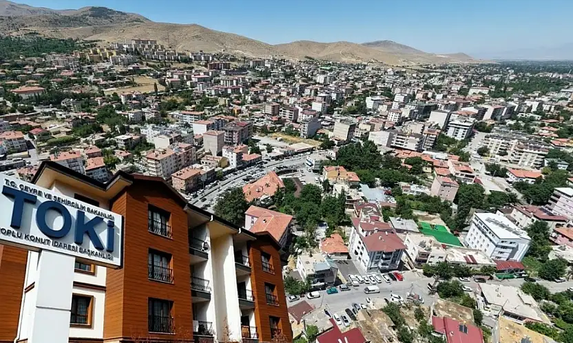Kayseri'nin o ilçesinde TOKİ konut dağılımı açıklandı! Bakın kimler hak sahibi oldu?
