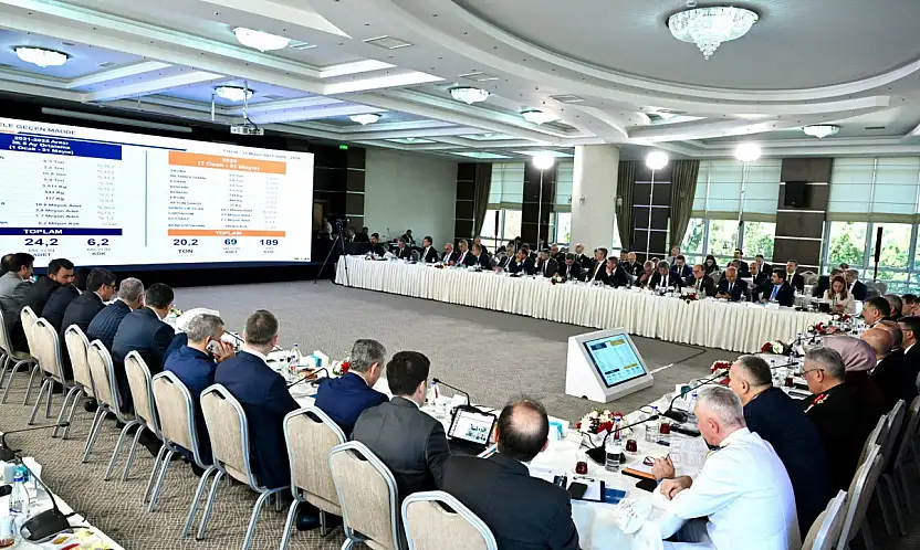 Kayserili vekillerin de olduğu toplantıda kaç Suriyeli'nin gittiğini açıkladı