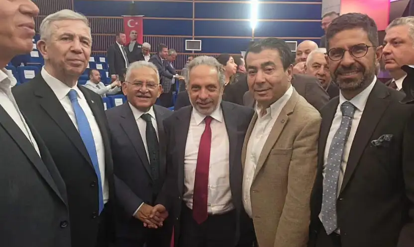 Kayserili Başkanların Mansur Yavaş pozu