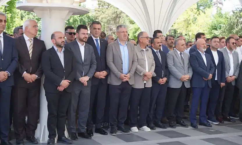Kayserili ünlü iş adamı son yolculuğuna uğurlandı!