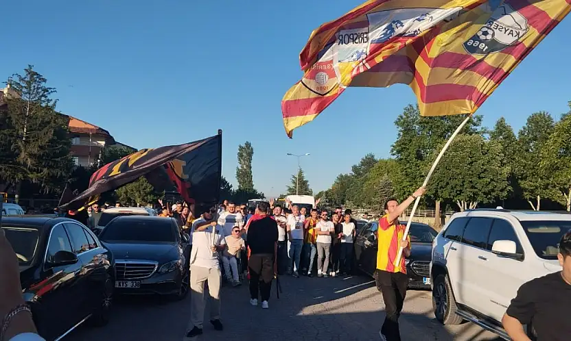 Kayserispor'da 60. yıl gururu: Taraftarlardan unutulmaz coşku