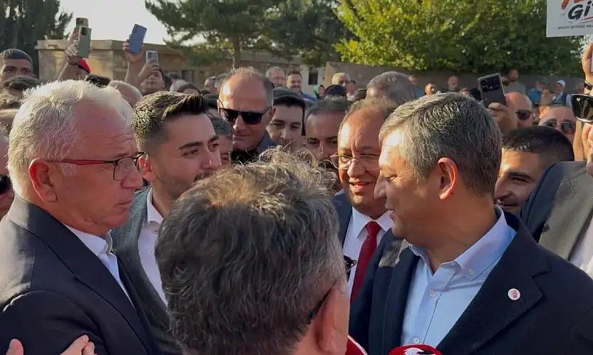 Kayserispor'un eski Başkanı, 54 yıl sonra ayrıldı ve YENİ Parti'ye üye oldu