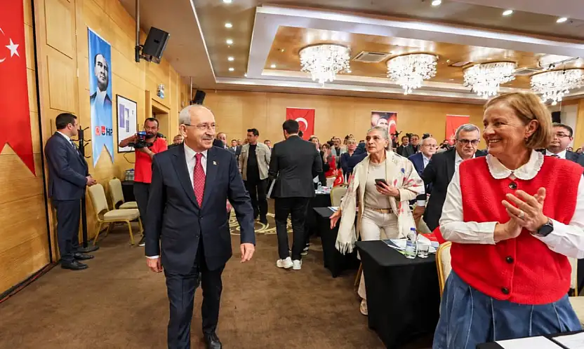 Kılıçdaroğlu'nun toplantısına Kayseri 'den sadece o isim katıldı