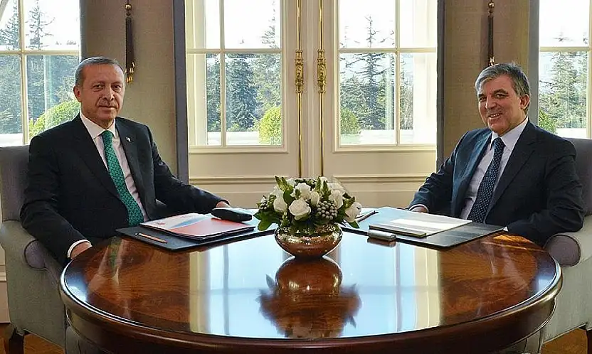 Kulisleri sallayan iddia! Abdullah Gül Erdoğan'a ne haberi gönderdi?