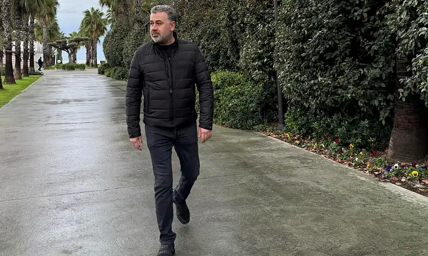 Sedat Kılınç böyle tepki gösterdi: Teksas'ta tavuk yola çıktı mı?