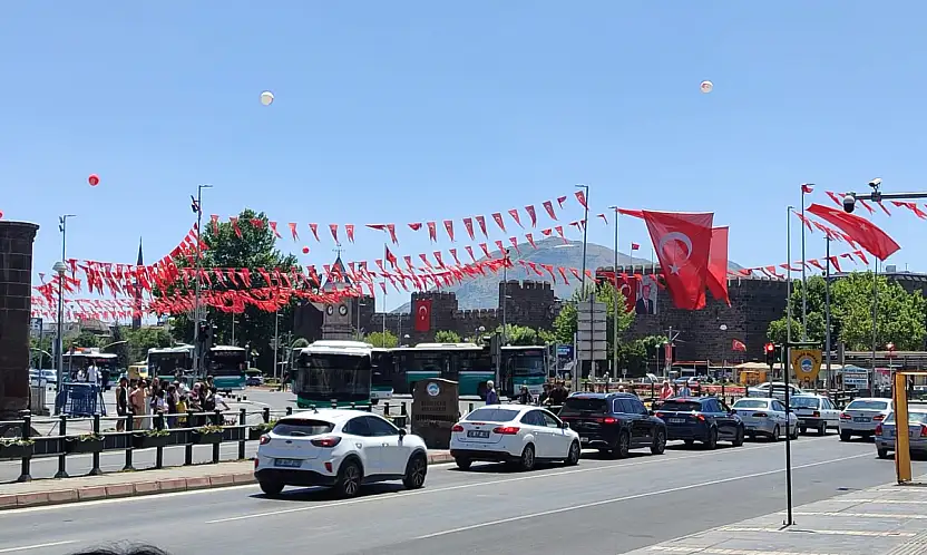 Ticaret Odası Başkanı Gülsoy: Kayseri'de esnafın yüzü gülüyor!