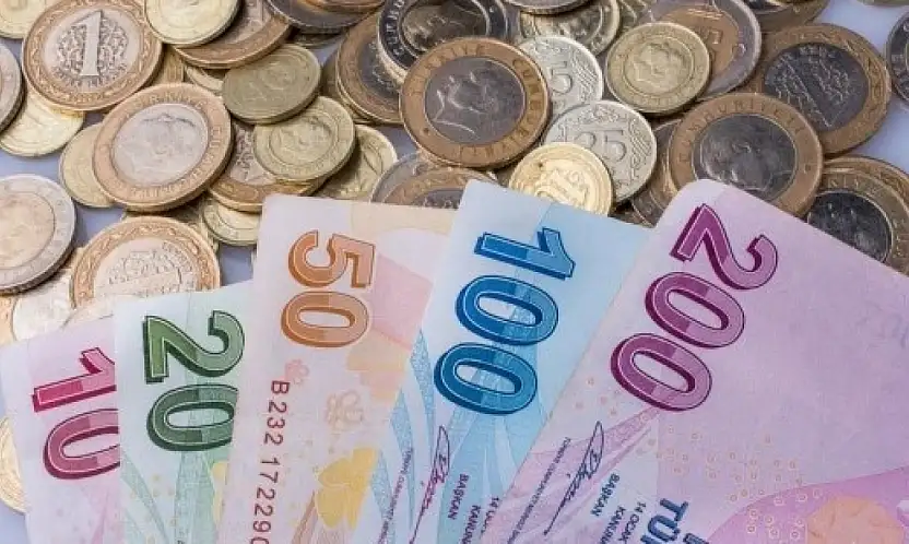 Üçüne birden zam geldi! Motorin gözünü yine üç haneye dikti!