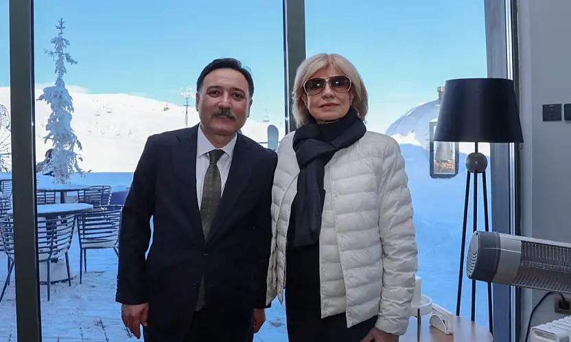 Zirvede tarihi buluşma