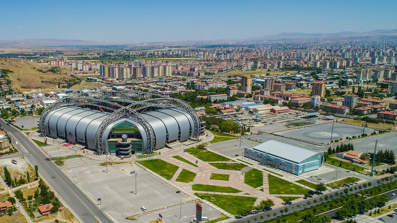 Kayserispor'un sahasında 'güvenlik zaafiyeti' var! Dikkat çeken raporla ilgili yeni gelişme