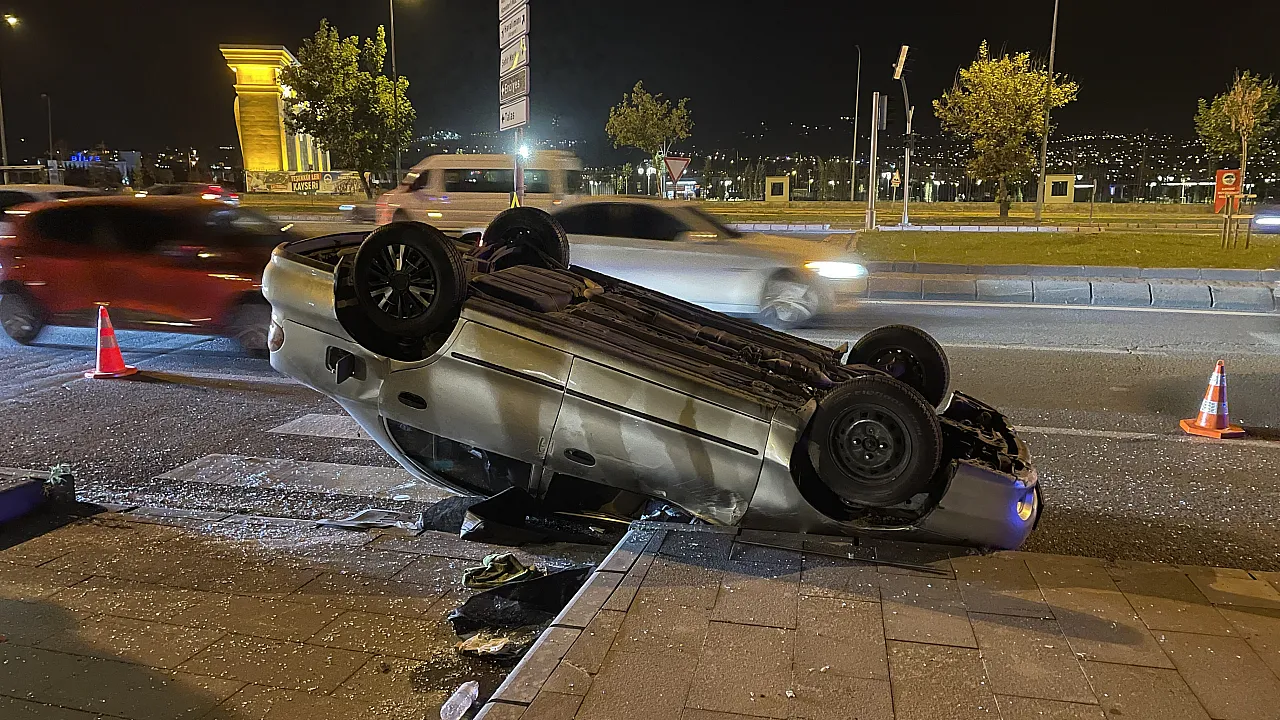 Kayseri'de feci kaza: Otomobil takla attı