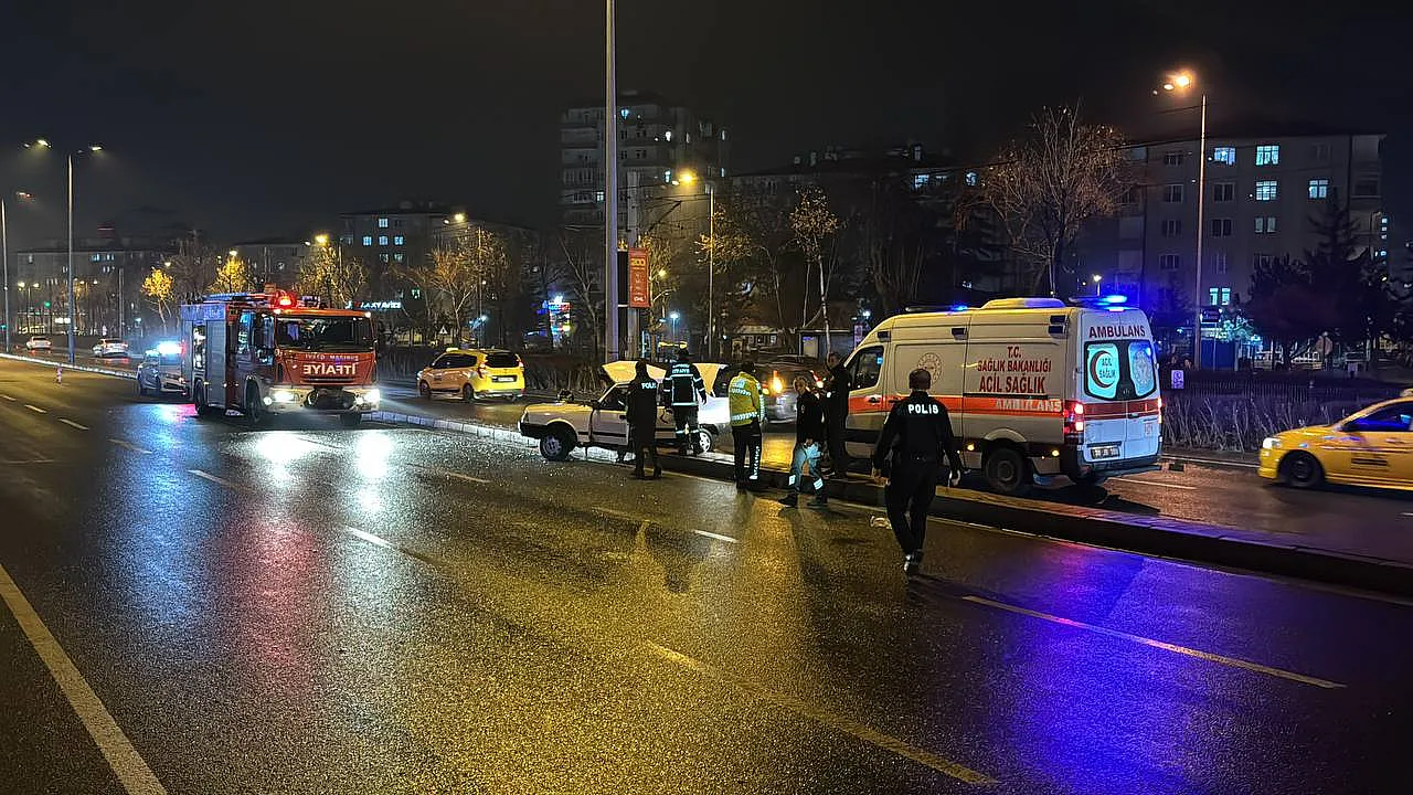 Korkutan kaza: 2'si çocuk 4 kişi yaralandı