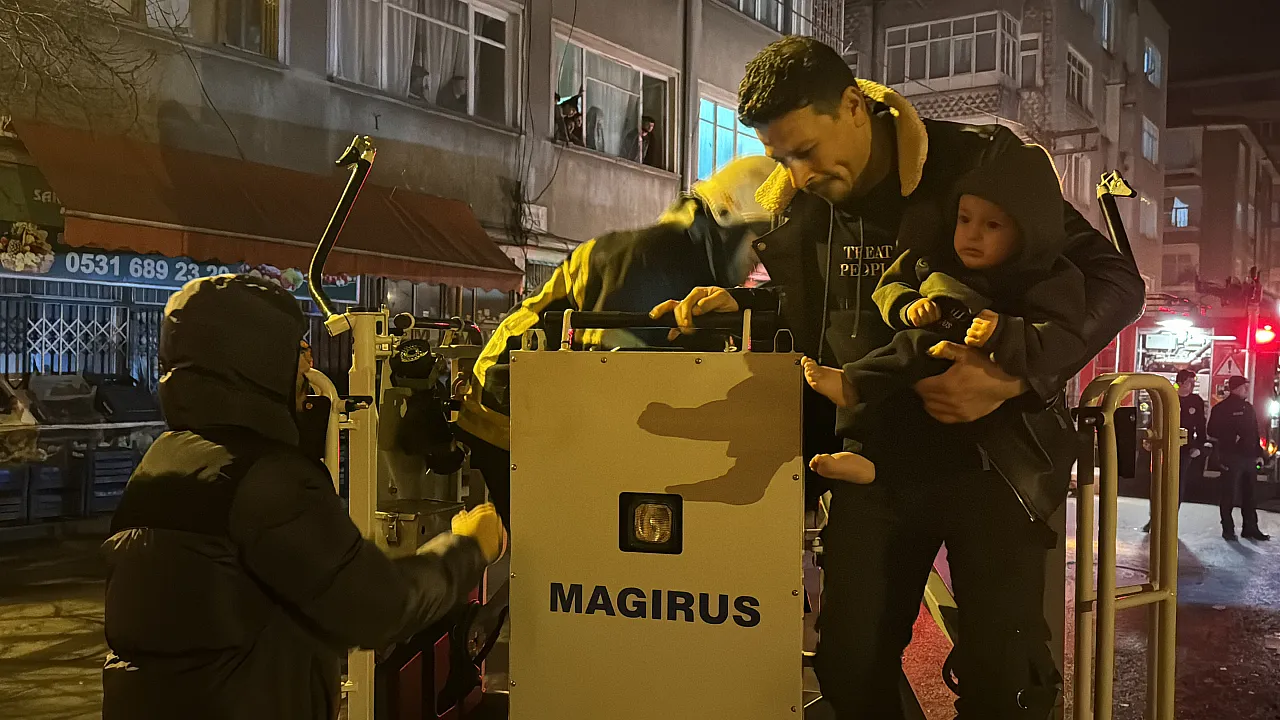 İtfaiye ekipleri vatandaşı kurtardı