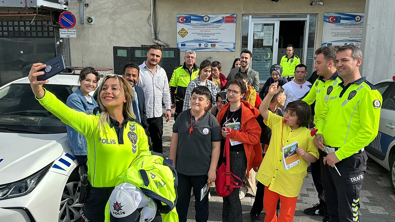 13 öğrenciden anlamlı ziyaret