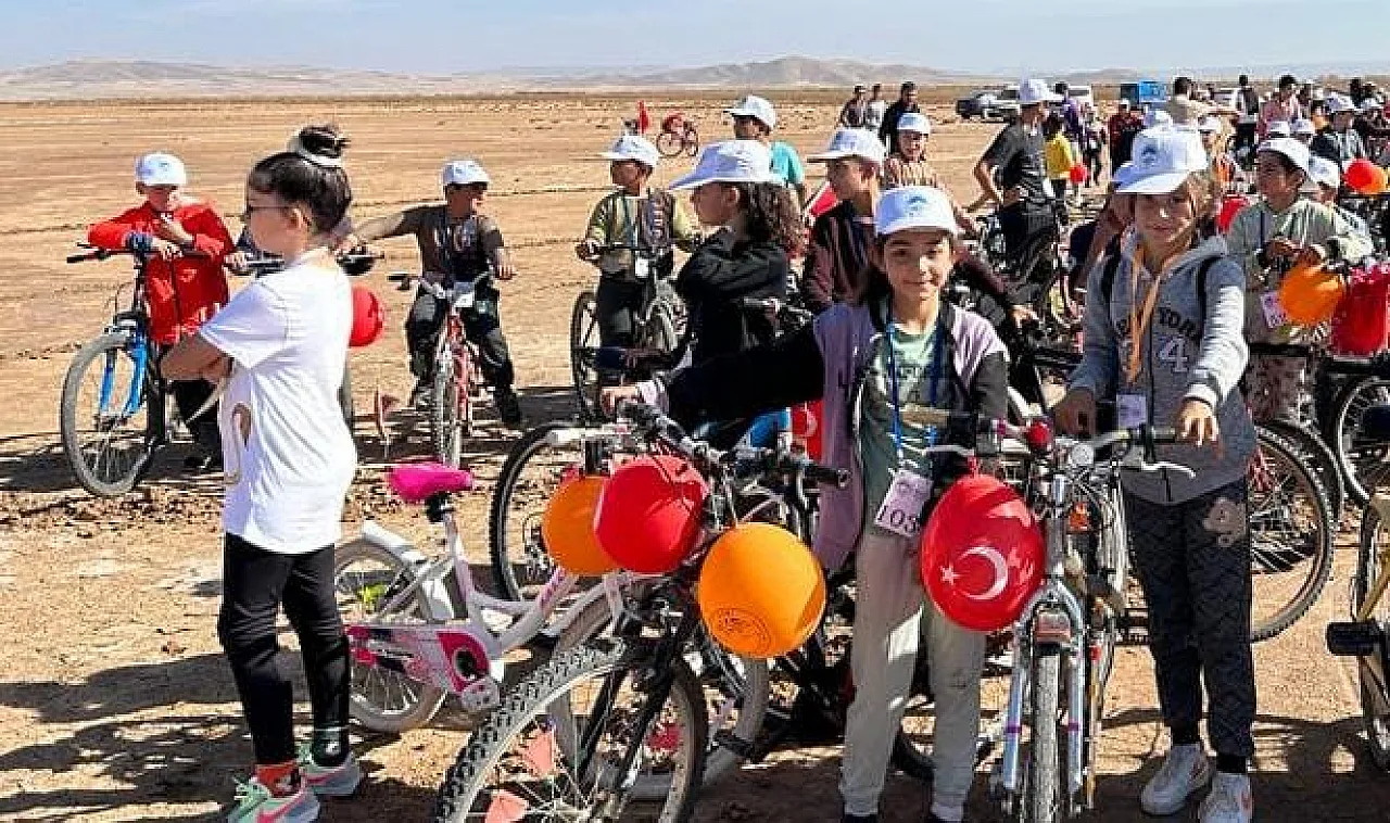 Sarıoğlan'da 100. yıl bisiklet turu