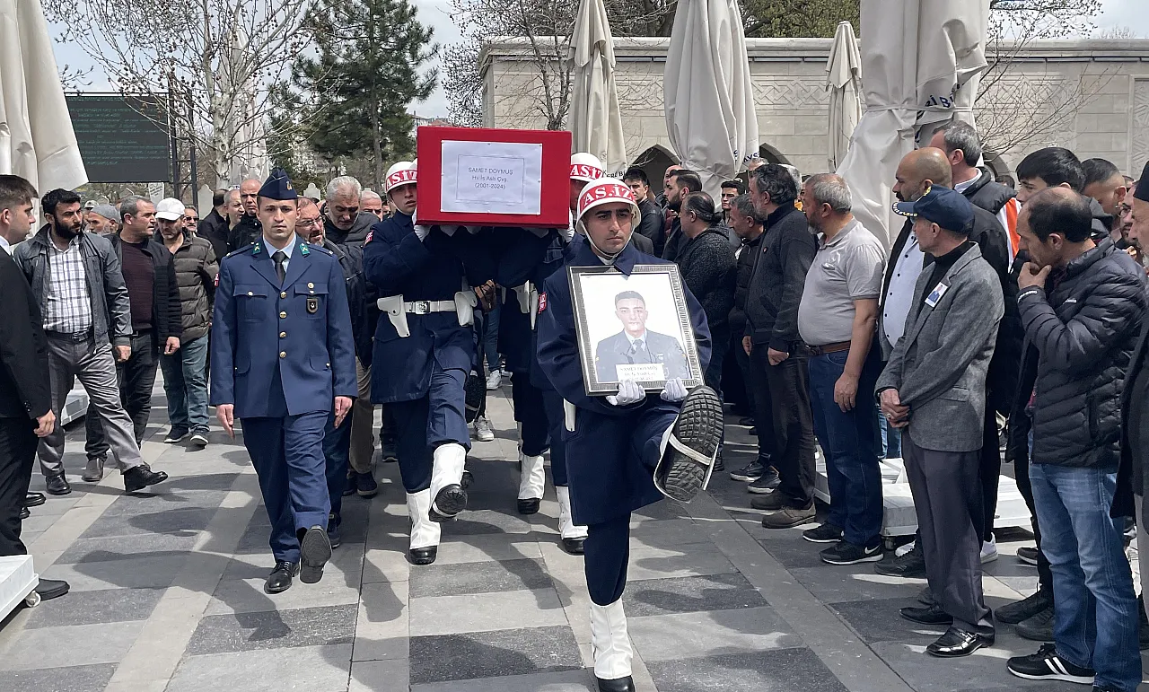 Kayserili astsubay toprağa verildi