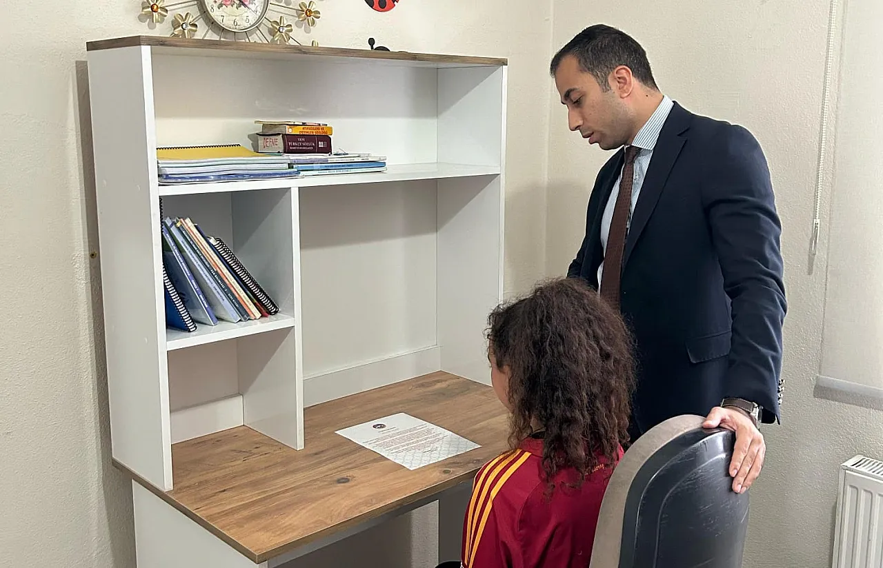 Sarıoğlan'da masa dağıtımı başladı