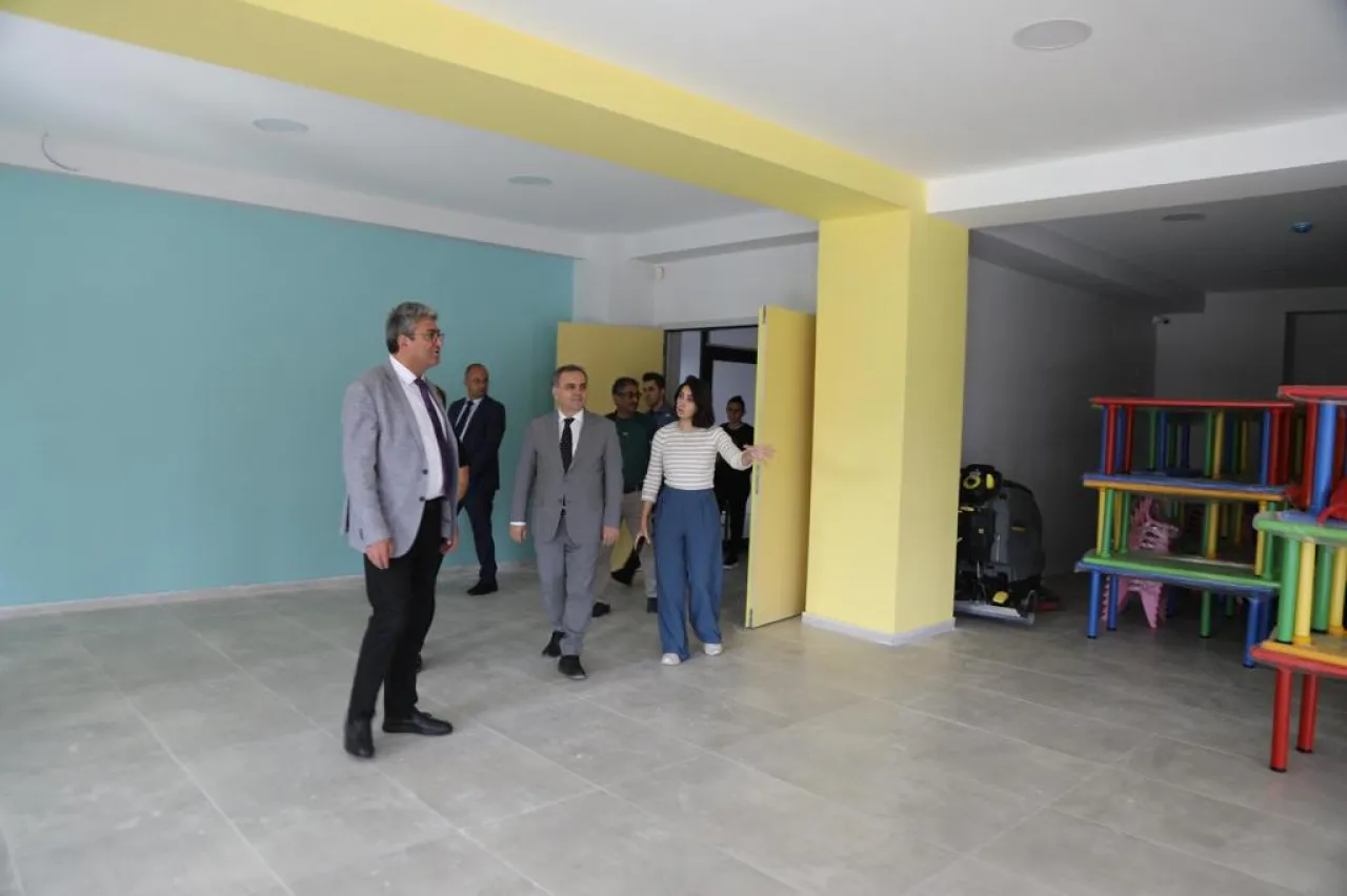 Erciyes Üniversitesi'nde merakla beklenen çocuk eğitim merkezi açıldı! Veliler kayıt olmak için yarışacak