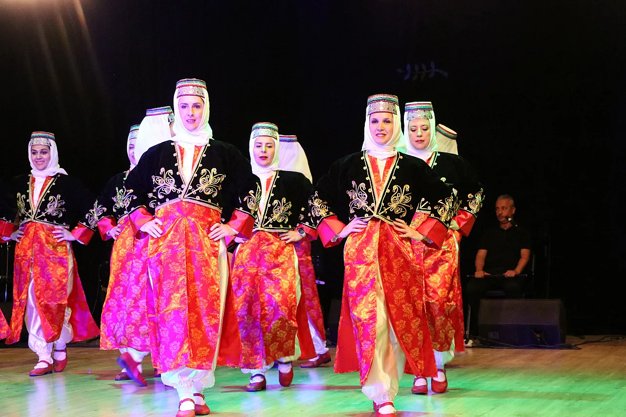 Öğretmenler sahne aldı...