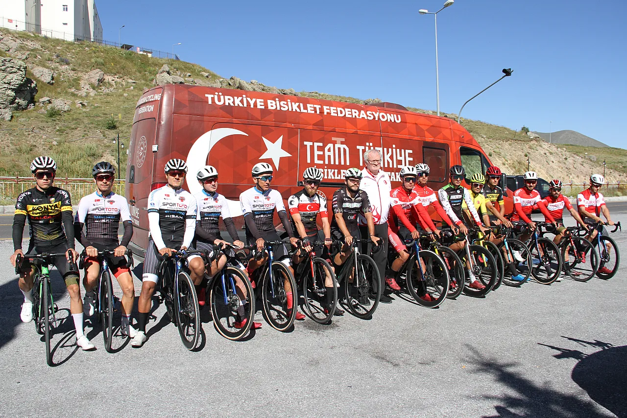 Erciyes'te oksijen depoluyorlar!