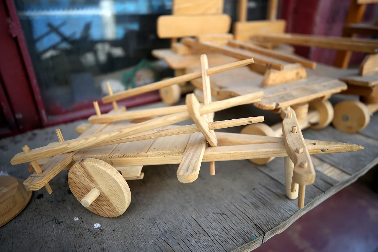 Karasabandan at arabasına, su testisinden düvene...