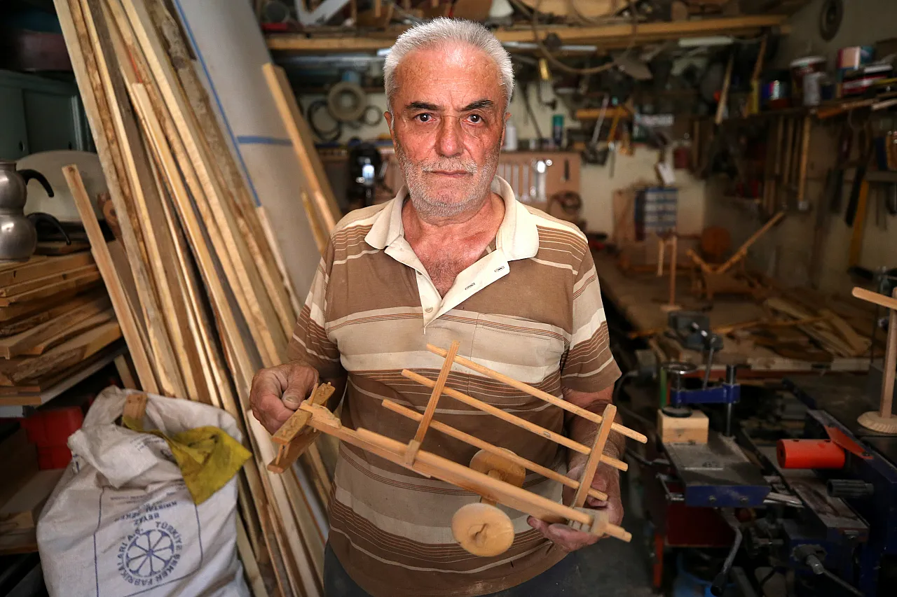 Karasabandan at arabasına, su testisinden düvene...