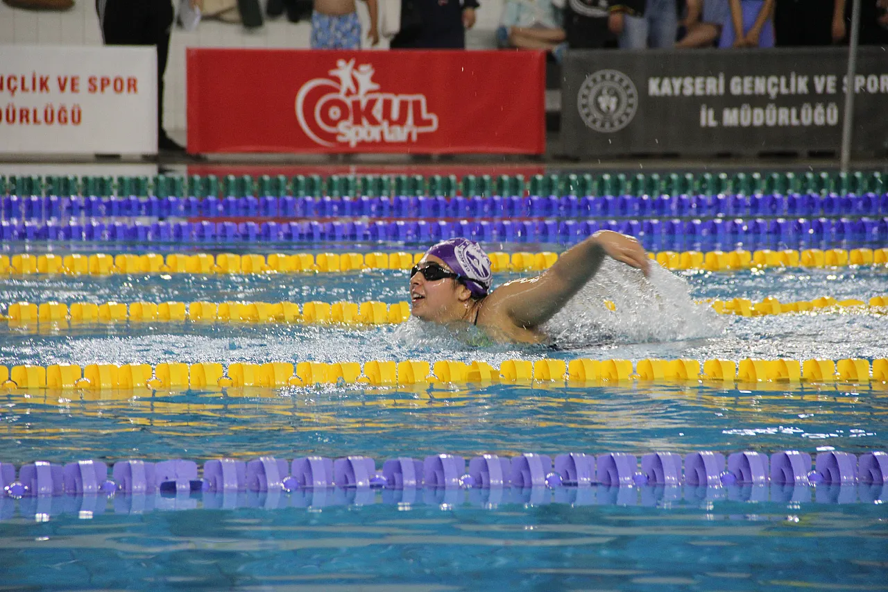 Kayseri'de engelliler yarıştı