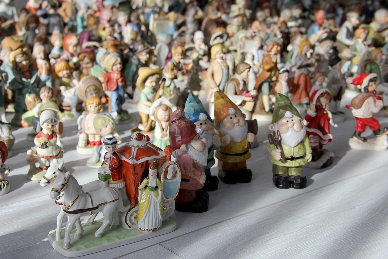 Ülke ülke bakın ne için gezdi?