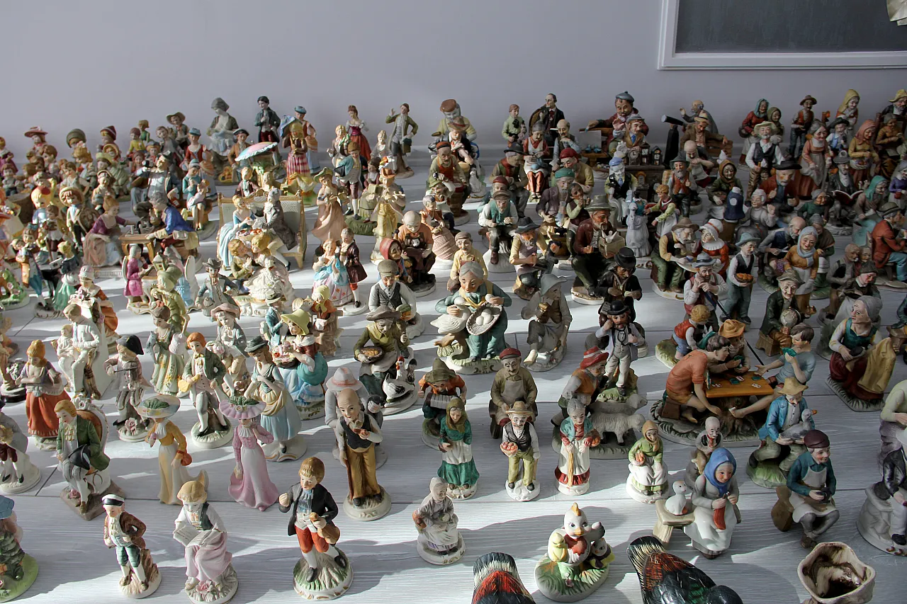 Ülke ülke bakın ne için gezdi?