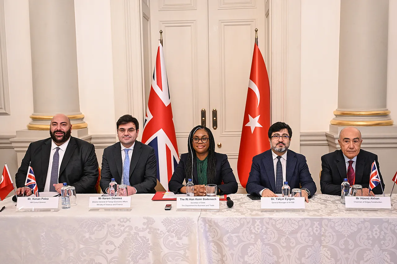 İmzalar atıldı: Kayseri'ye 1.200.000.000 Avro geliyor!