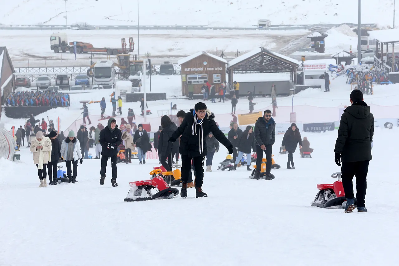 Ziyaretçi sayısını 10'a katlandı