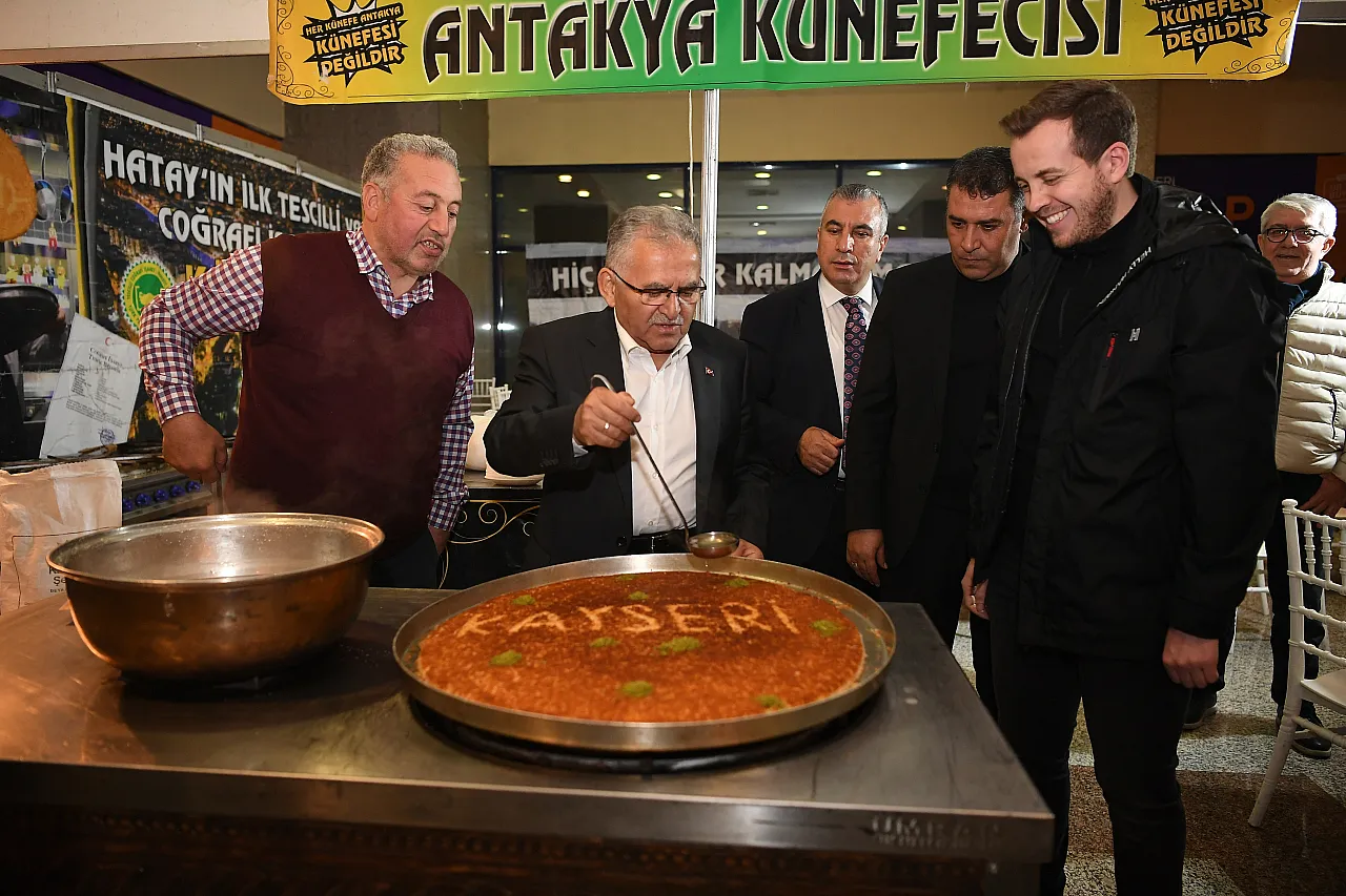 Başkan çocuklara bakın ne hediye etti