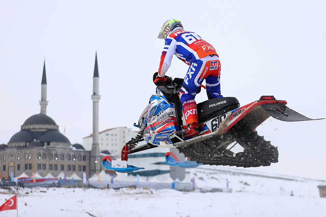 Türkiye'de ilk kez Erciyes'te yapılan dünya şampiyonası sona erdi