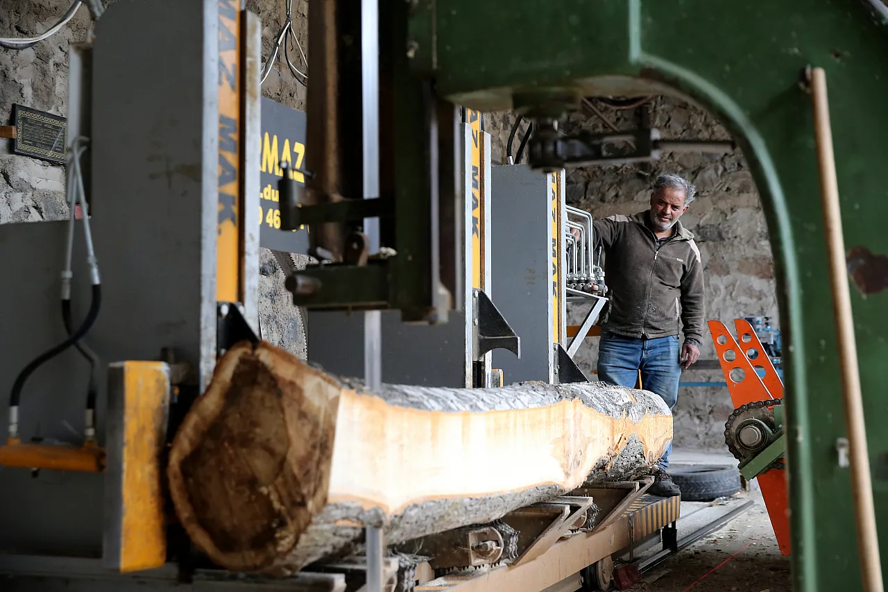 Engelli olmasına rağmen pes etmedi! 44 yıldır sevgiyle yapıyor!