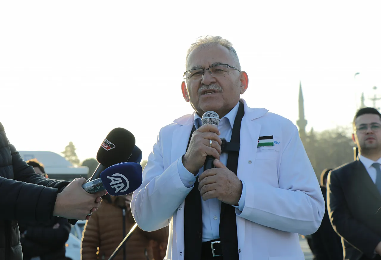 Doktor Başkan 'sessiz yürüyüş'e katıldı