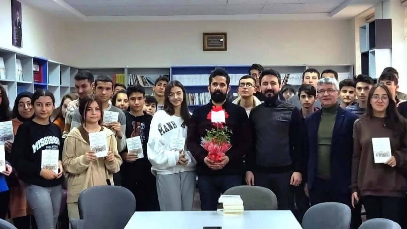 'Bir Yazar Bin Okul' projesi Tomarza'da