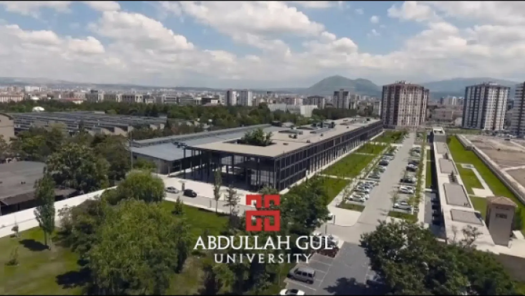 Abdullah Gül Üniversitesi'nde o bölümü kapattılar!
