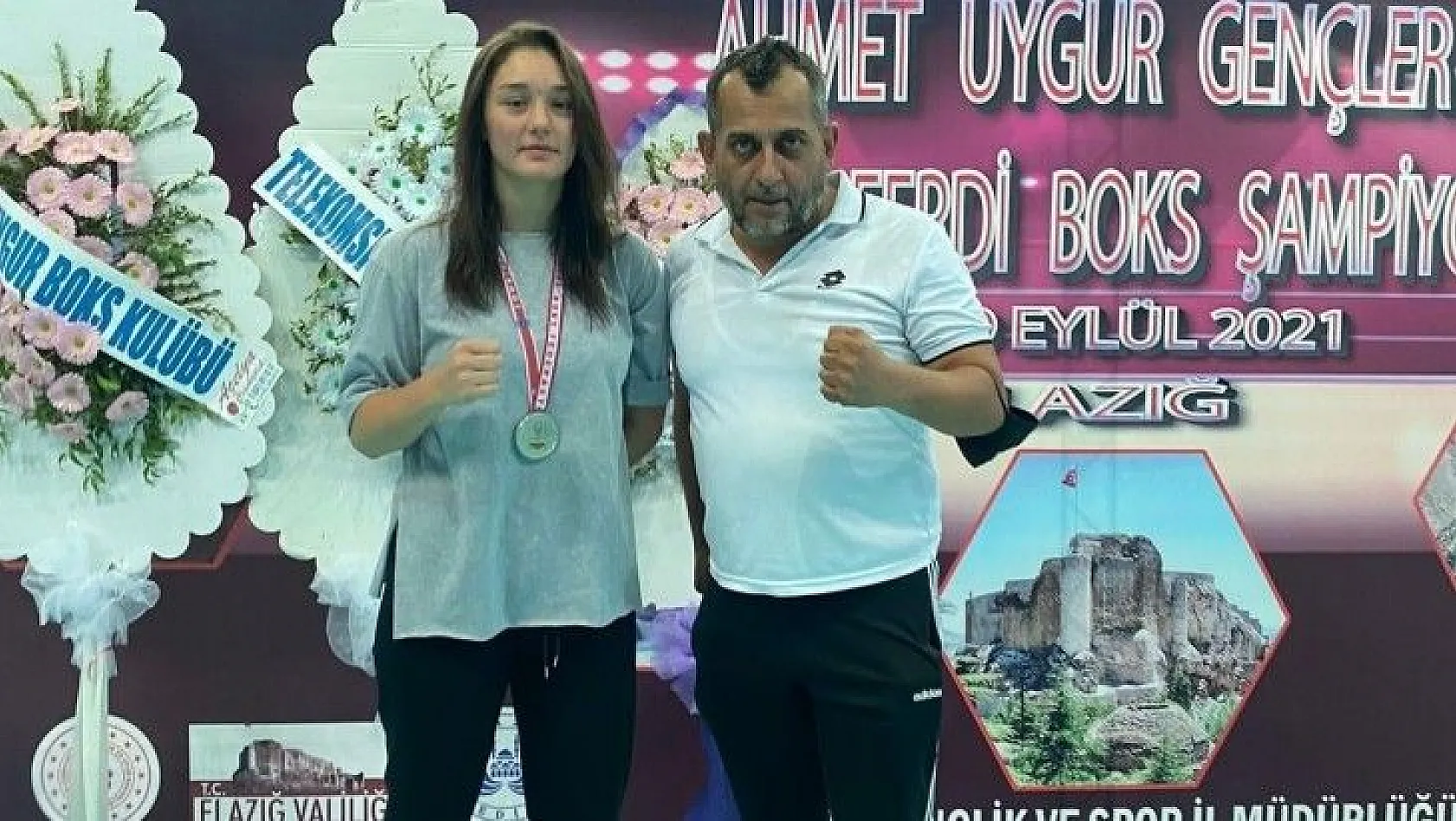 Açelya Ünlü, Boksta Türkiye ikincisi