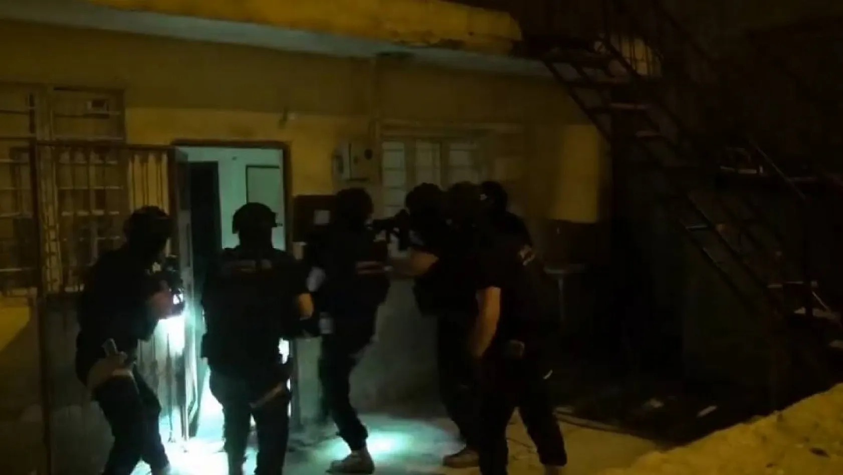 Adana'da DEAŞ operasyonu: 17 gözaltı, 5 tutuklama