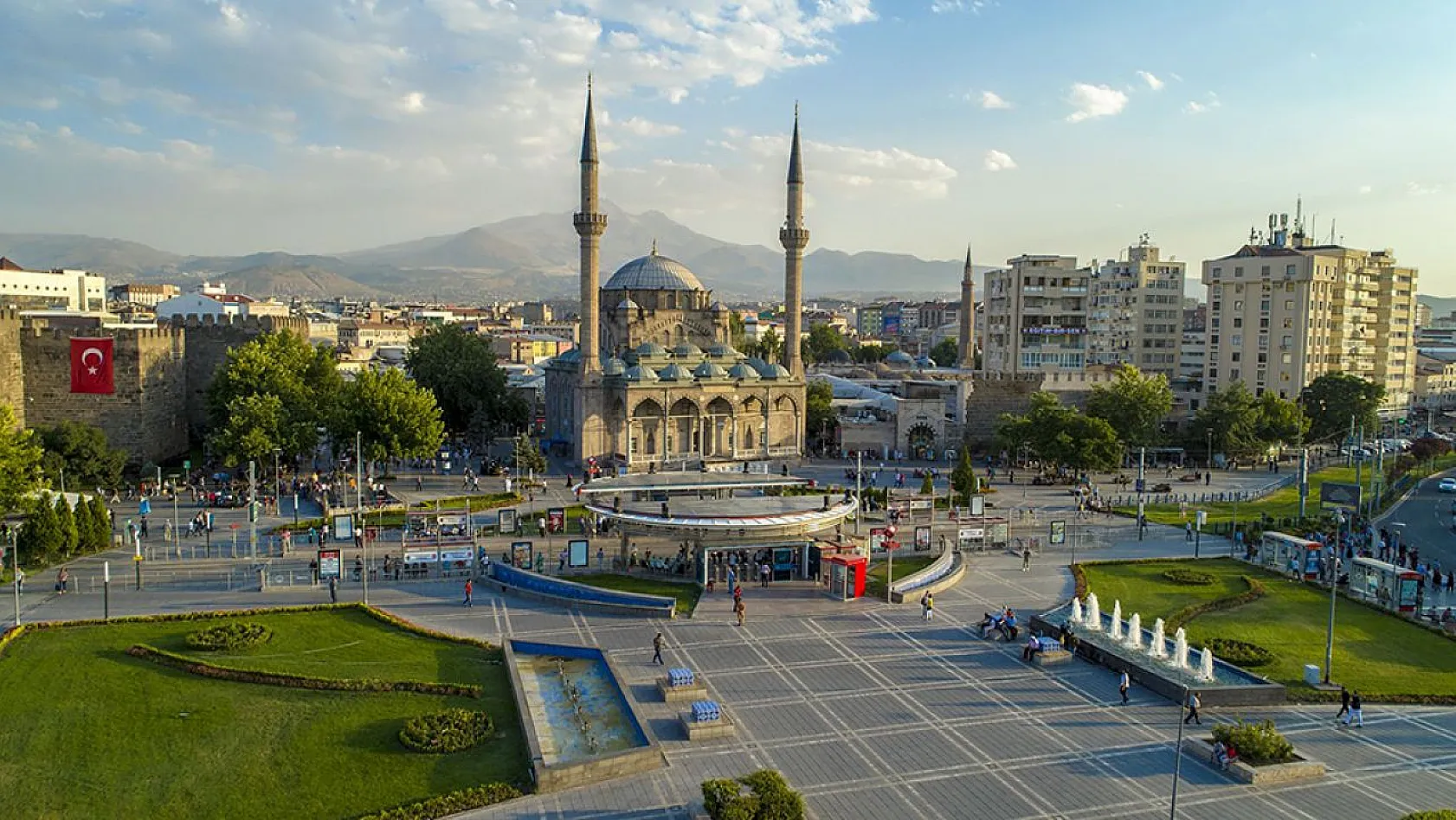 AFAD: Kayseri'de saat 05.28'de merkez üssü Hacılar ilçesi olarak kaydedilen 4.8 büyüklüğünde deprem meydana geldi