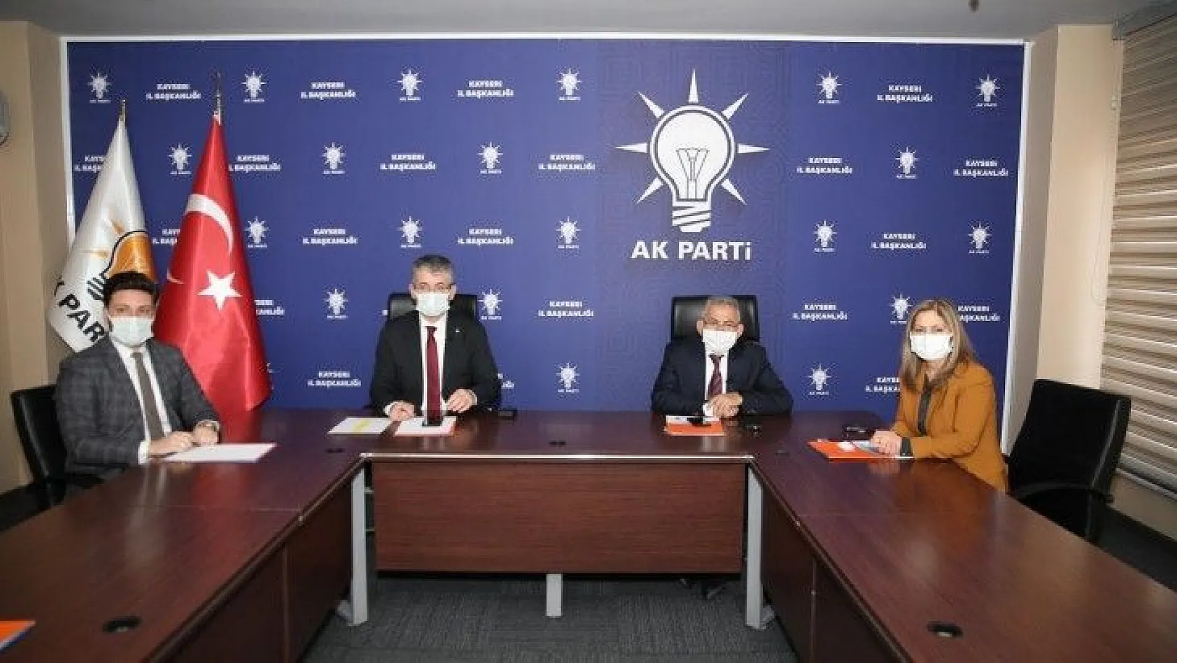 AK Parti'de genişletilmiş il başkanları toplantısı yapıldı