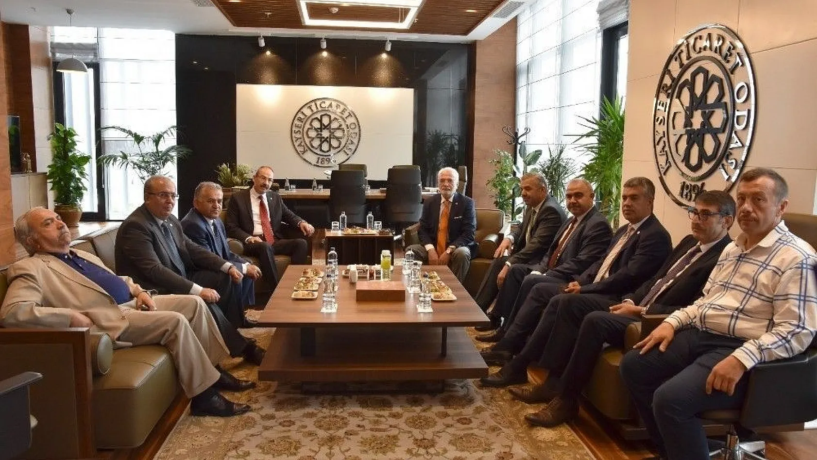AK Parti Grup Başkan Vekili Mustafa Elitaş, KTO'yu ziyaret etti