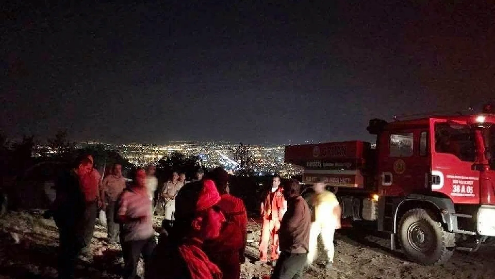 Ali Dağı'ndaki yangına Orman Bölge Müdürlüğü 49 personel ile müdahale etti