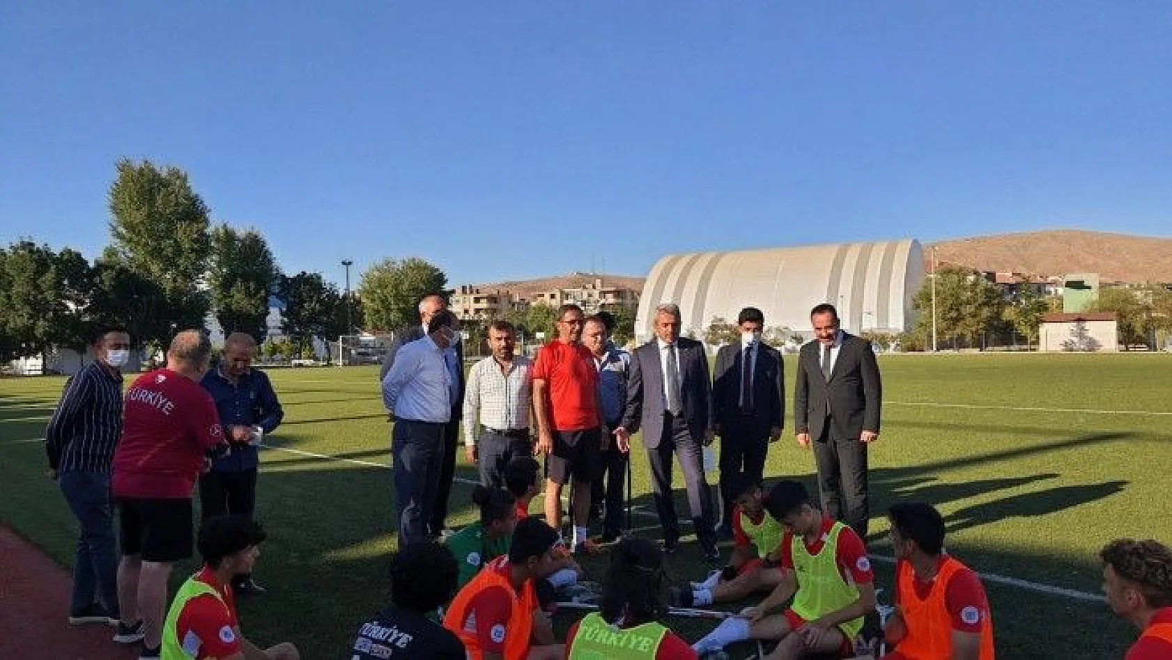 Ampute Futbol Kulüpler Birliği, Genç Milli Takım Kampını ziyaret etti