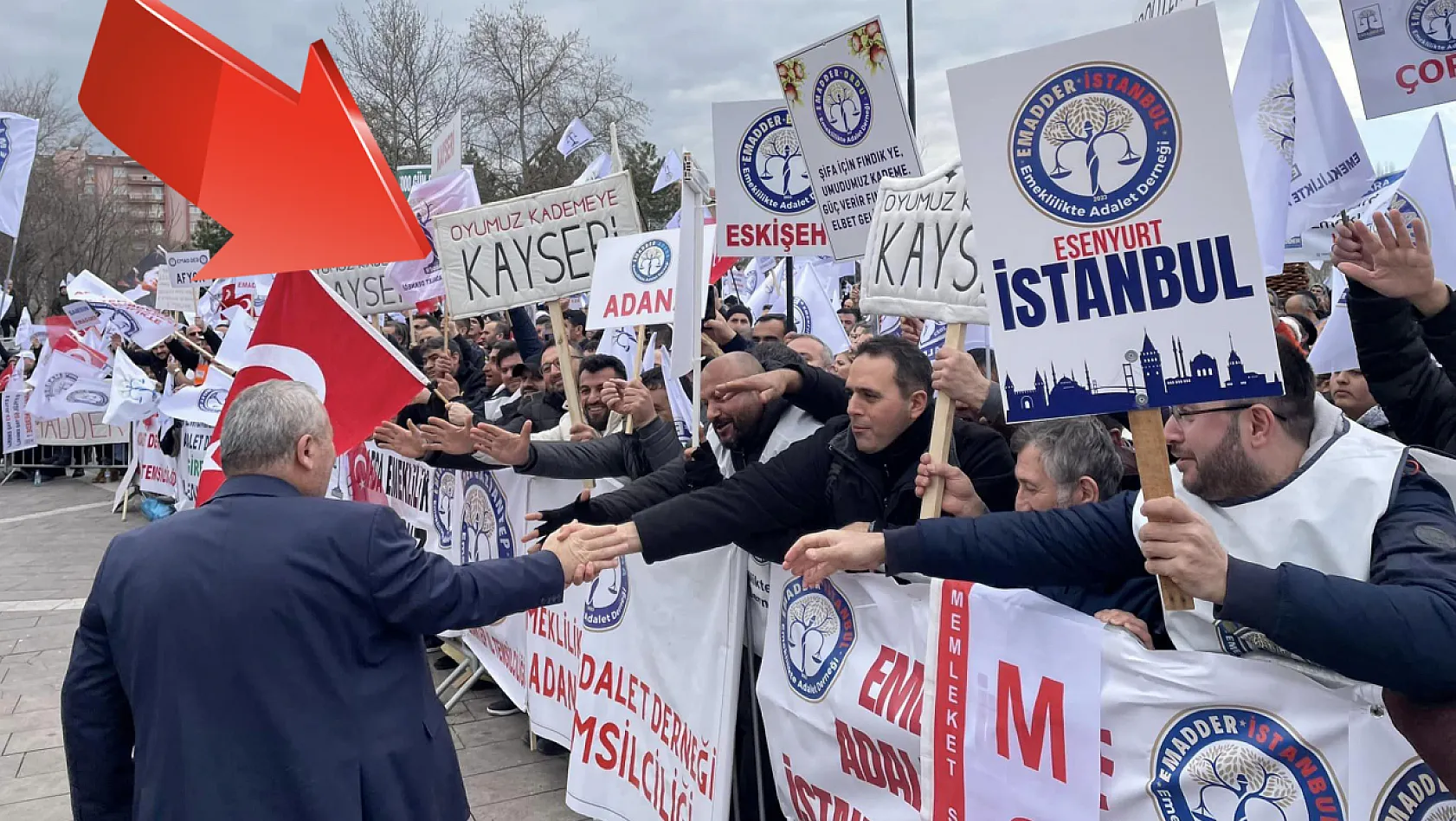 Ankara'da '1 gün isyanı!' Kayseri'den de gidip, pankart açtılar
