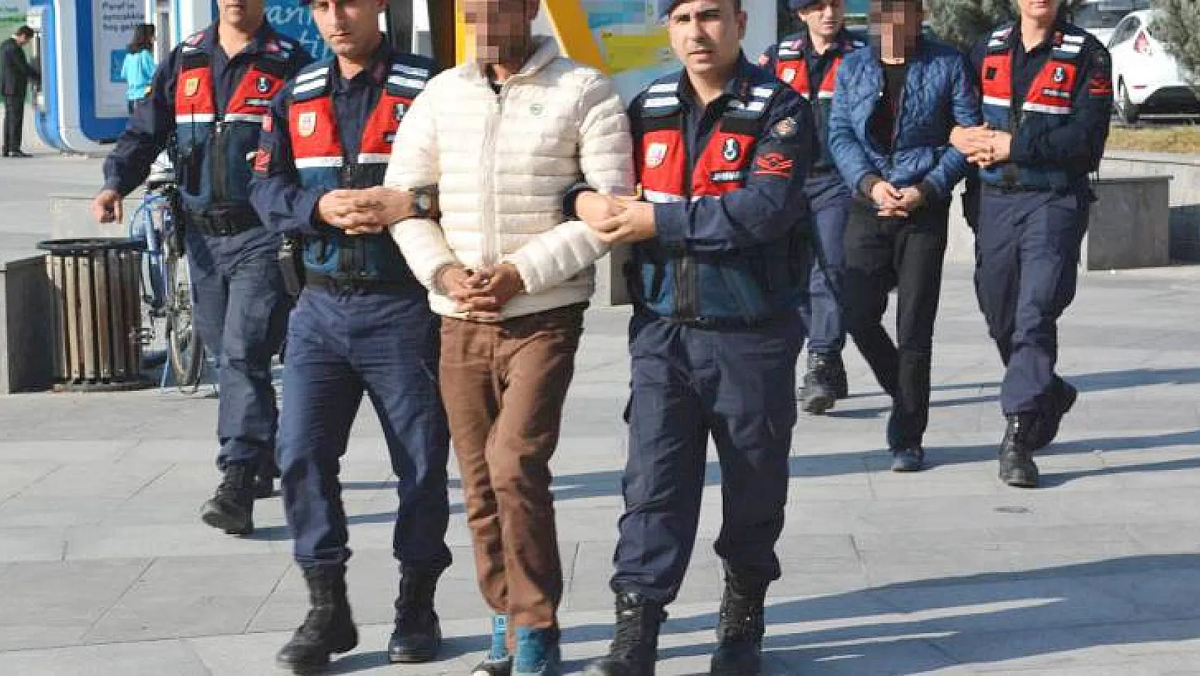 Aranması bulunan 147 kişi jandarma tarafından yakalandı