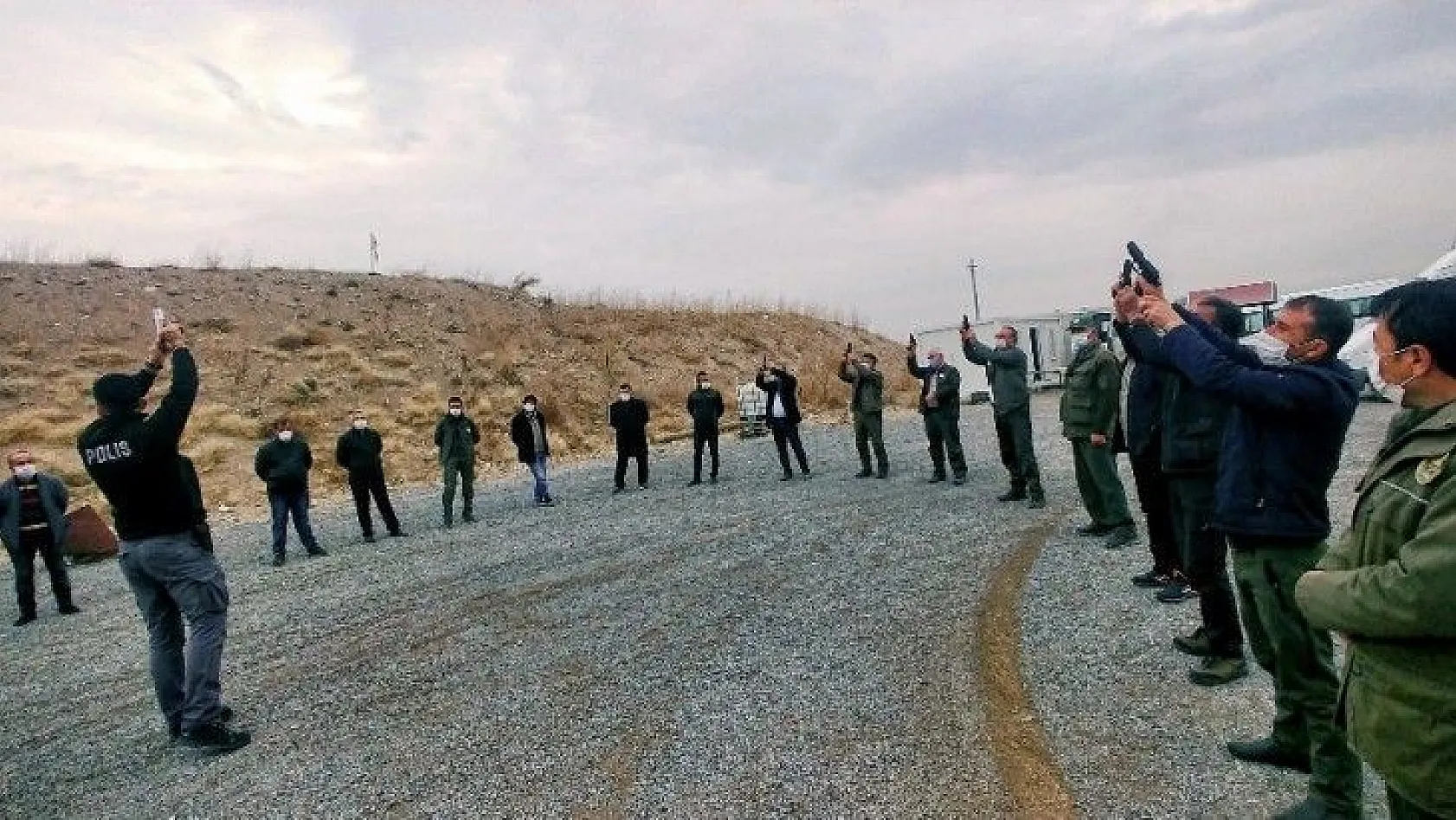 Av koruma ekiplerine silahlı eğitim