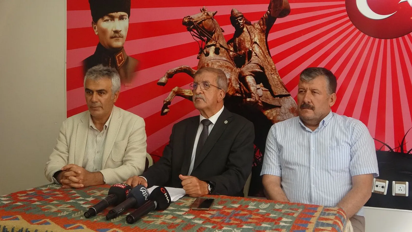 Avşar Türkmenleri Şenliği'ne tepki geldi